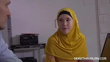 Araboaica cu hijab muita si fututa in pizda fara protectie